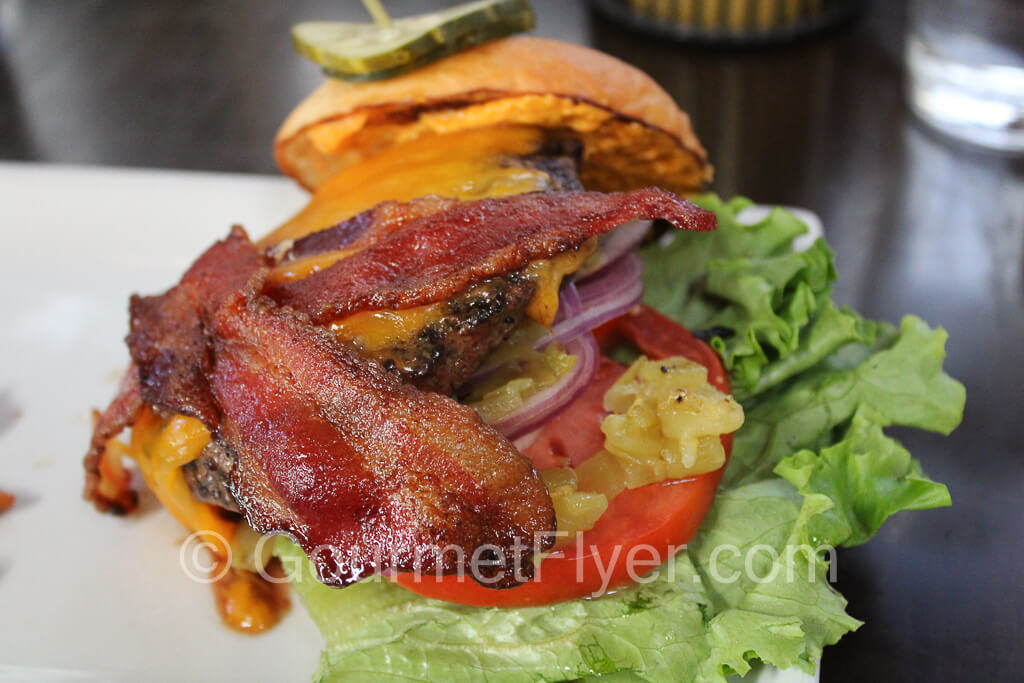 Green chili bacon cheeseburger