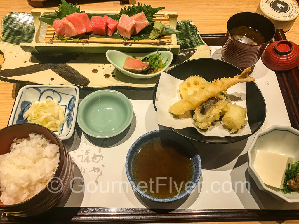 Tuna sashimi and tempura combo.