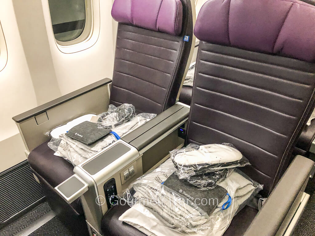 Flying on United Airlines' Premium New York-California Route; Review